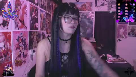 Snapshot of dakapsy420_ chatting on June 6, 7:07 pm Dakapsy online show from June 6, 7:07 pm