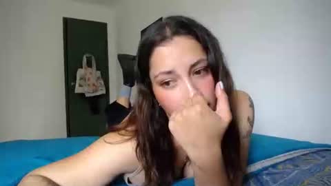 IG  dakotasofiaa online show from March 11, 7:53 pm