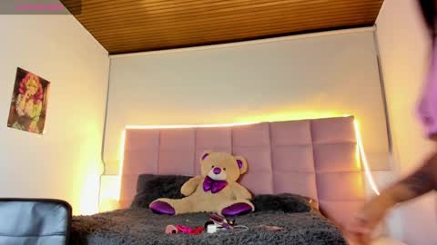 Snapshot of dakota_ds chatting on December 6, 2:13 am dakota_ds online show from December 6, 2:13 am