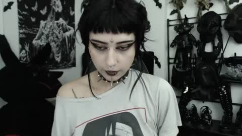 Snapshot of dakota_krall_ chatting on July 22, 3:31 am dakota online show from July 22, 3:31 am