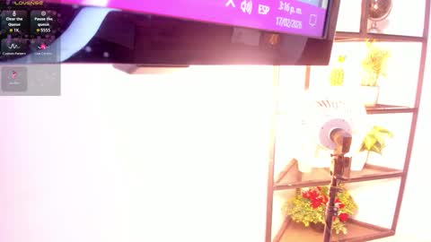 Snapshot of dakotadesire_10 chatting on February 17, 8:15 pm Sammy online show from February 17, 8:15 pm