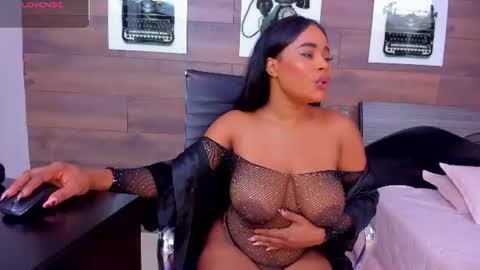 Snapshot of dakotadesire_10 chatting on July 1, 7:24 pm Sammy online show from July 1, 7:24 pm