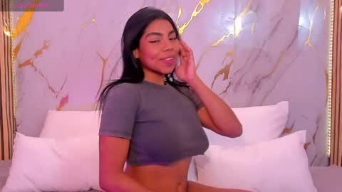 Snapshot of dakotaferreti chatting on April 24, 3:53 am Dakota Ferreti online show from April 24, 3:53 am