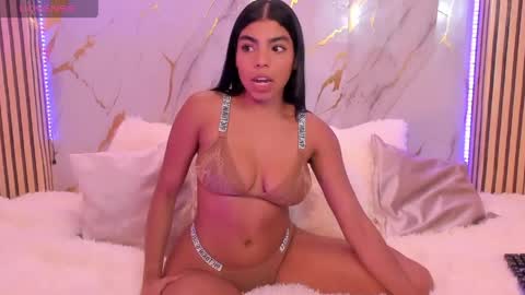 Snapshot of dakotaferreti chatting on April 30, 10:36 pm Dakota Ferreti online show from April 30, 10:36 pm