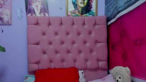 Mariana online show from October 23, 8:40 pm