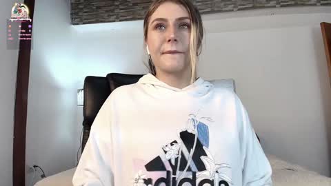 Snapshot of dakotarobbins_ chatting on December 28, 11:52 am dakotarobbins_ online show from December 28, 11:52 am