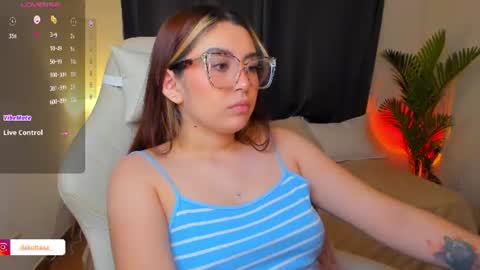 Snapshot of dakottaa__ chatting on August 1, 12:54 am dakottaa__ online show from August 1, 12:54 am