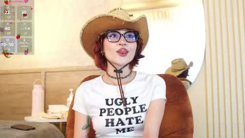 Snapshot of dalahia_rush chatting on June 5, 6:35 pm Dalia online show from June 5, 6:35 pm