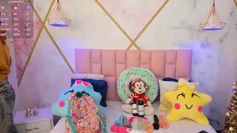 Liz online show from December 1, 6:24 pm