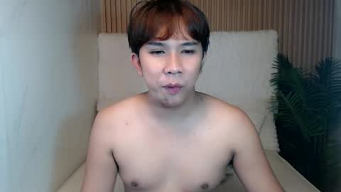 Snapshot of dale_xox23 chatting on May 25, 1:00 am Dale online show from May 25, 1:00 am