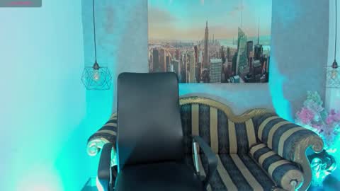 dali_collin online show from February 10, 2:21 pm