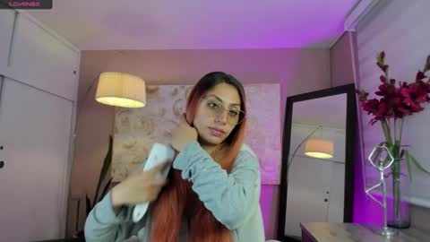 Snapshot of dalia_garrett chatting on January 16, 12:42 pm Dalia online show from January 16, 12:42 pm