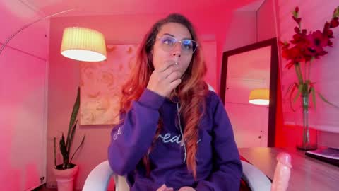 Snapshot of dalia_garrett chatting on February 1, 7:36 am Dalia online show from February 1, 7:36 am