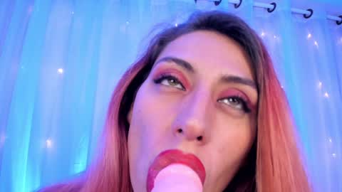 Snapshot of dalia_garrett chatting on February 5, 5:53 pm Dalia online show from February 5, 5:53 pm