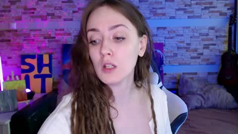 Snapshot of dalia_peach chatting on June 11, 10:13 am Dalia online show from June 11, 10:13 am