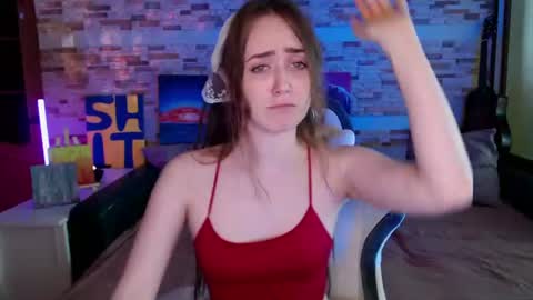 Snapshot of dalia_peach chatting on June 18, 10:41 am Dalia online show from June 18, 10:41 am