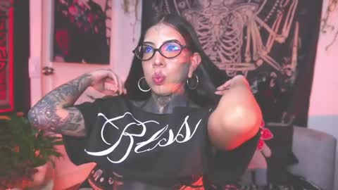 Snapshot of dalia_vorhees chatting on May 5, 1:35 am dalia_vorhees online show from May 5, 1:35 am