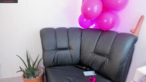 Dalila Lu online show from April 21, 3:50 pm