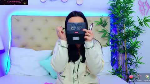 daliyaa_ online show from November 13, 12:37 pm