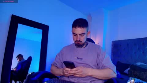 Snapshot of dallas_whitee chatting on June 6, 8:13 pm Dallas whitee online show from June 6, 8:13 pm