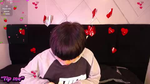 Snapshot of dalmonn_lennoxx chatting on February 13, 10:00 pm dalmonn lennoxx online show from February 13, 10:00 pm