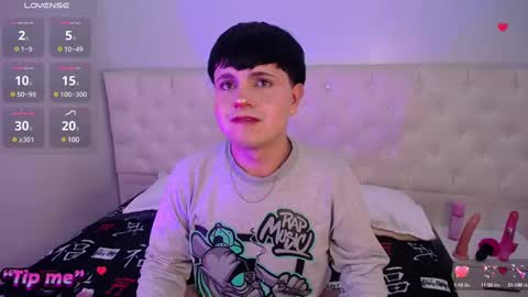 Snapshot of dalmonn_lennoxx chatting on March 8, 12:11 am dalmonn lennoxx online show from March 8, 12:11 am