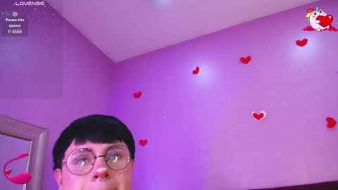 Snapshot of dalmonn_lennoxx chatting on March 10, 9:18 pm dalmonn lennoxx online show from March 10, 9:18 pm