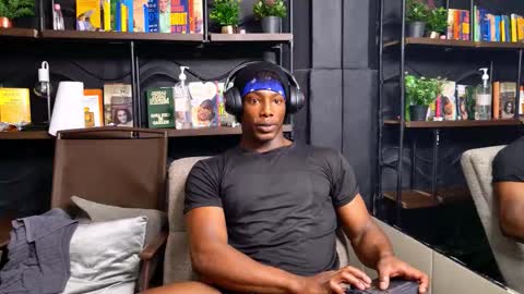 dalton_asher online show from December 3, 6:32 am