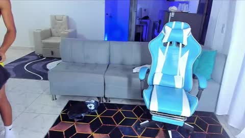 Snapshot of damar_felipe chatting on February 9, 3:22 am damar_felipe online show from February 9, 3:22 am