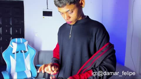 Snapshot of damar_felipe chatting on March 1, 2:59 am damar_felipe online show from March 1, 2:59 am