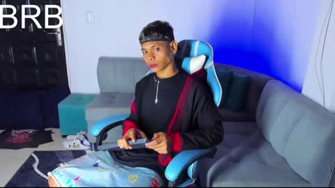 Snapshot of damar_felipe chatting on March 10, 3:12 am damar_felipe online show from March 10, 3:12 am