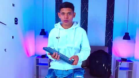 Snapshot of damar_felipe chatting on September 28, 4:07 am damar_felipe online show from September 28, 4:07 am