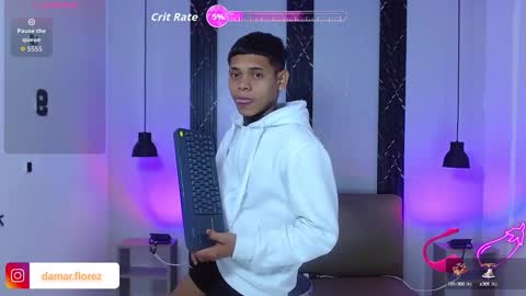 Snapshot of damar_felipe chatting on October 10, 4:55 am damar_felipe online show from October 10, 4:55 am