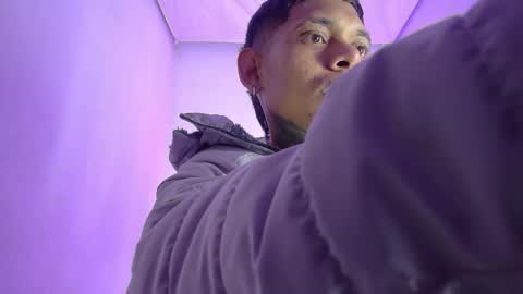 Snapshot of damar_felipe chatting on December 5, 7:50 am damar_felipe online show from December 5, 7:50 am