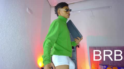 Snapshot of damar_felipe chatting on March 8, 10:35 pm damar_felipe online show from March 8, 10:35 pm