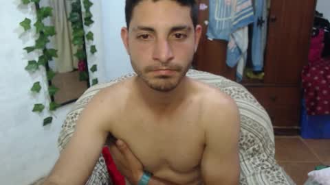 Snapshot of damian_29 chatting on March 17, 12:26 am Damian online show from March 17, 12:26 am