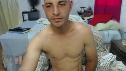 Snapshot of damian_29 chatting on May 4, 6:59 pm Damian online show from May 4, 6:59 pm