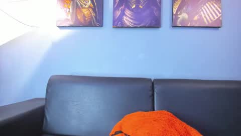 Damian Oliver online show from March 25, 5:46 am