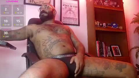 Snapshot of damian_darkside_ chatting on July 14, 1:41 am Damian online show from July 14, 1:41 am