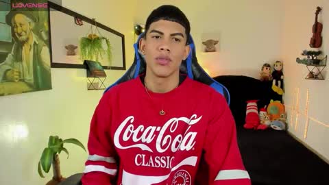 Damian online show from March 19, 2:26 am