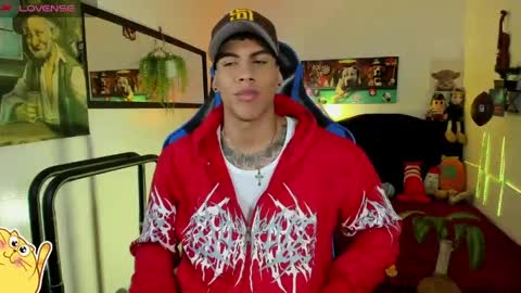 Snapshot of damian_latinxxx chatting on April 19, 3:06 am Damian online show from April 19, 3:06 am