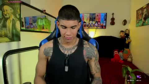 Snapshot of damian_latinxxx chatting on May 2, 3:11 am Damian online show from May 2, 3:11 am