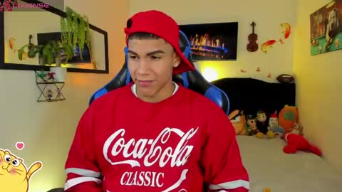Snapshot of damian_latinxxx chatting on May 22, 3:13 am Damian online show from May 22, 3:13 am