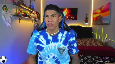 Snapshot of damian_latinxxx chatting on June 30, 10:38 am Damian online show from June 30, 10:38 am