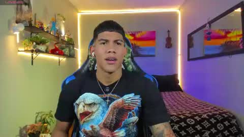Snapshot of damian_latinxxx chatting on July 12, 9:11 am Damian online show from July 12, 9:11 am