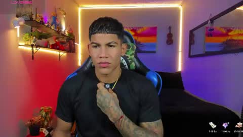 Snapshot of damian_latinxxx chatting on July 15, 9:25 am Damian online show from July 15, 9:25 am