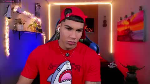Snapshot of damian_latinxxx chatting on July 25, 9:07 am Damian online show from July 25, 9:07 am