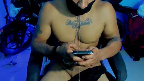 Snapshot of damian_torner chatting on October 13, 11:54 am Damian torner online show from October 13, 11:54 am