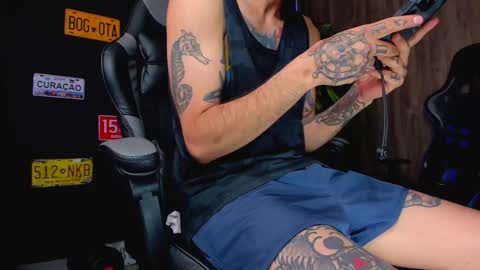 Snapshot of damiancox chatting on September 11, 7:25 pm Daamiancox online show from September 11, 7:25 pm