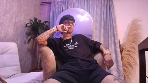 Damiann Cruz online show from June 3, 4:04 am